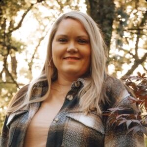 Meet your Posher, Carrie